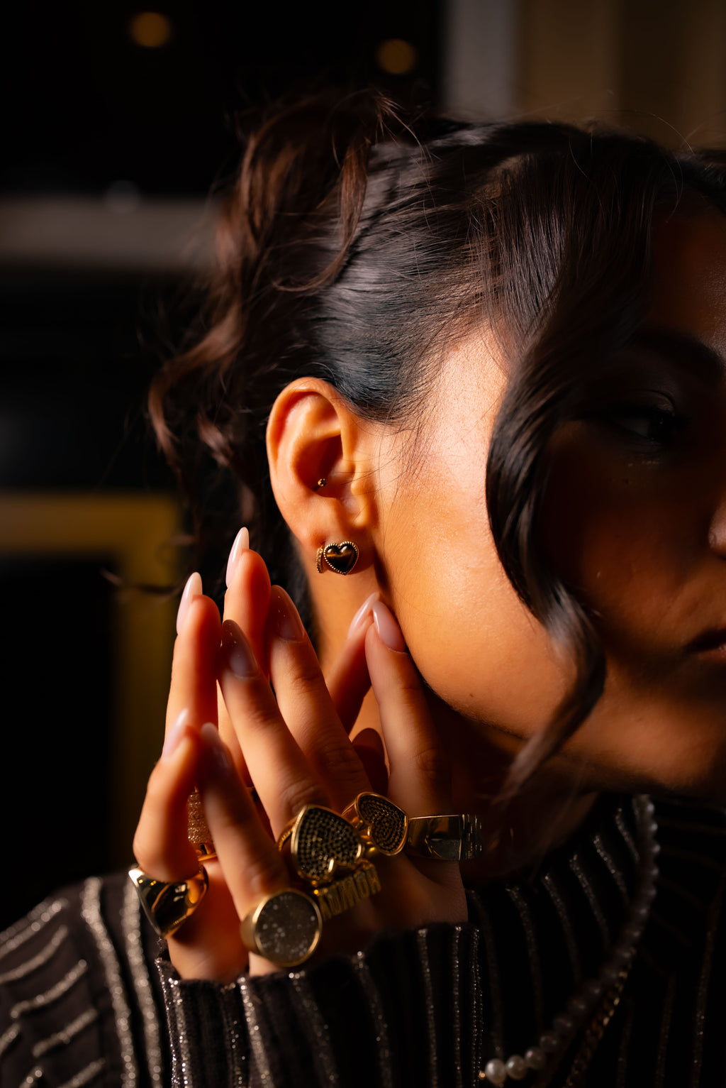 ROPE HEART HUGGIES EARRINGS WITH DIAMONDS