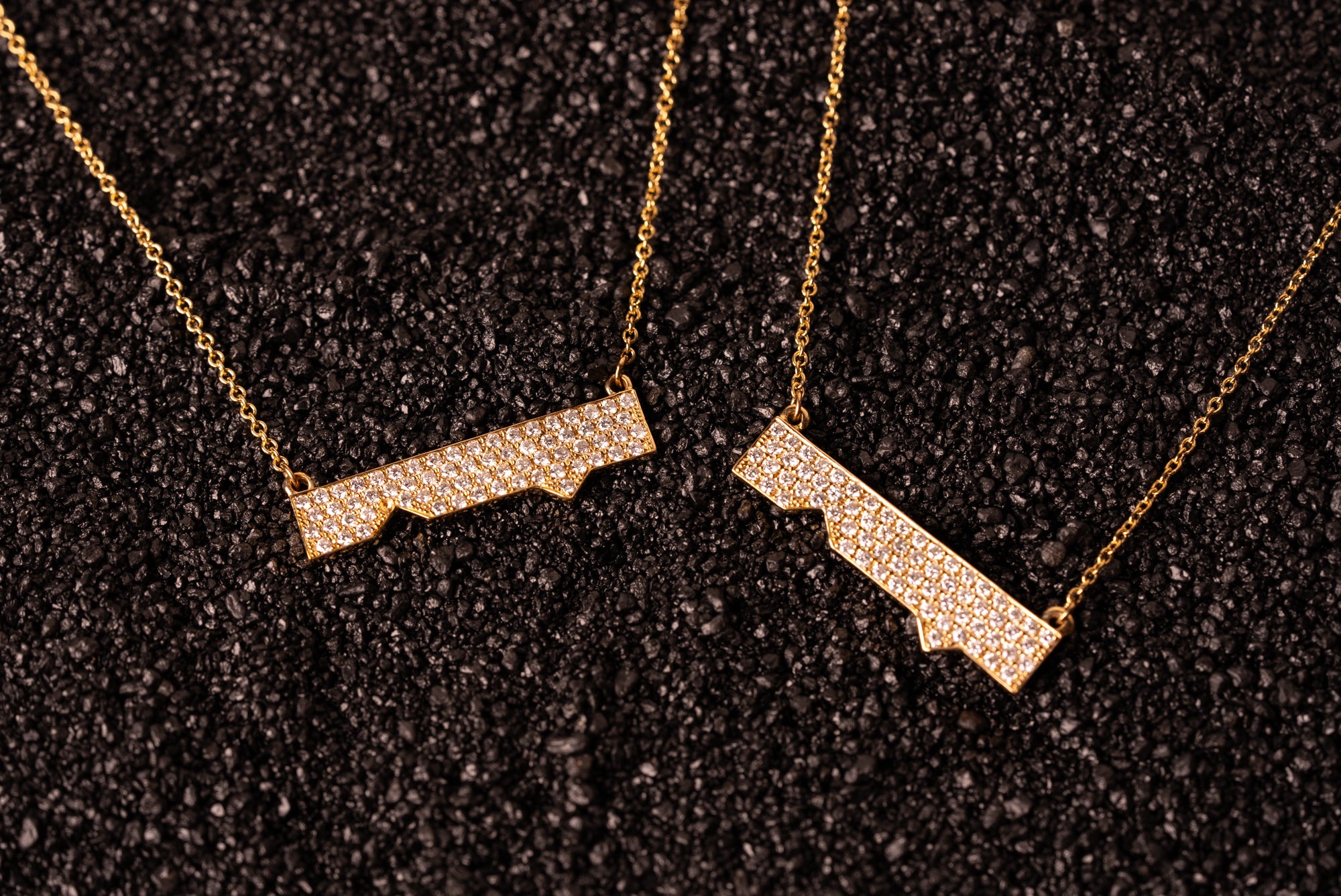 Horizontal Friendship Necklace with Diamonds