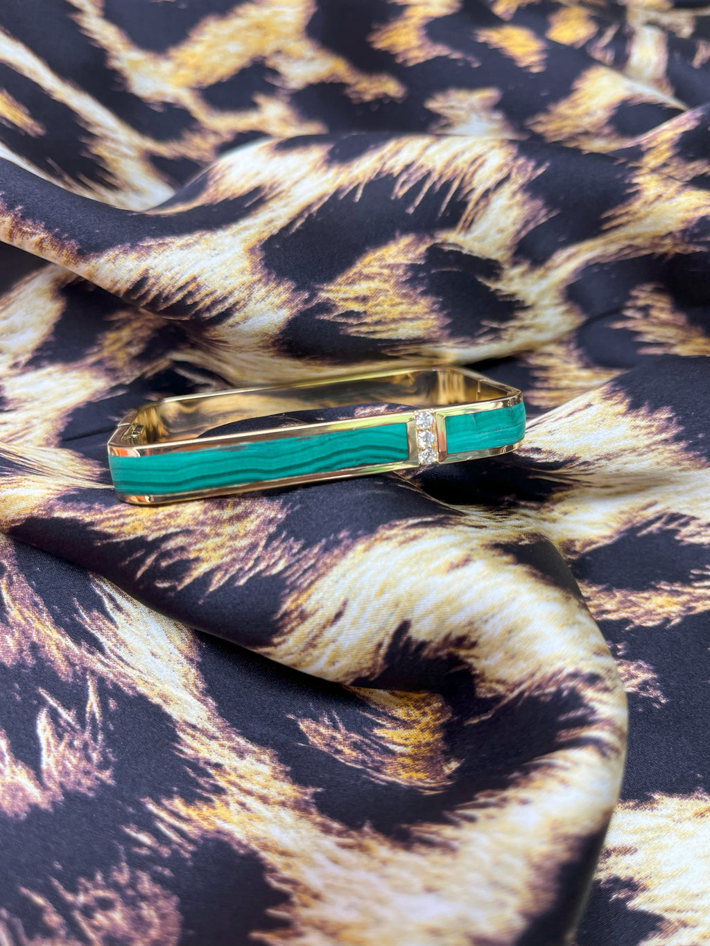 LOCKDOWN BANGLE
