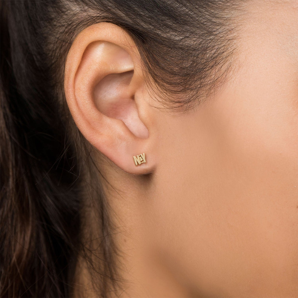 "NY" STUD EARRING
